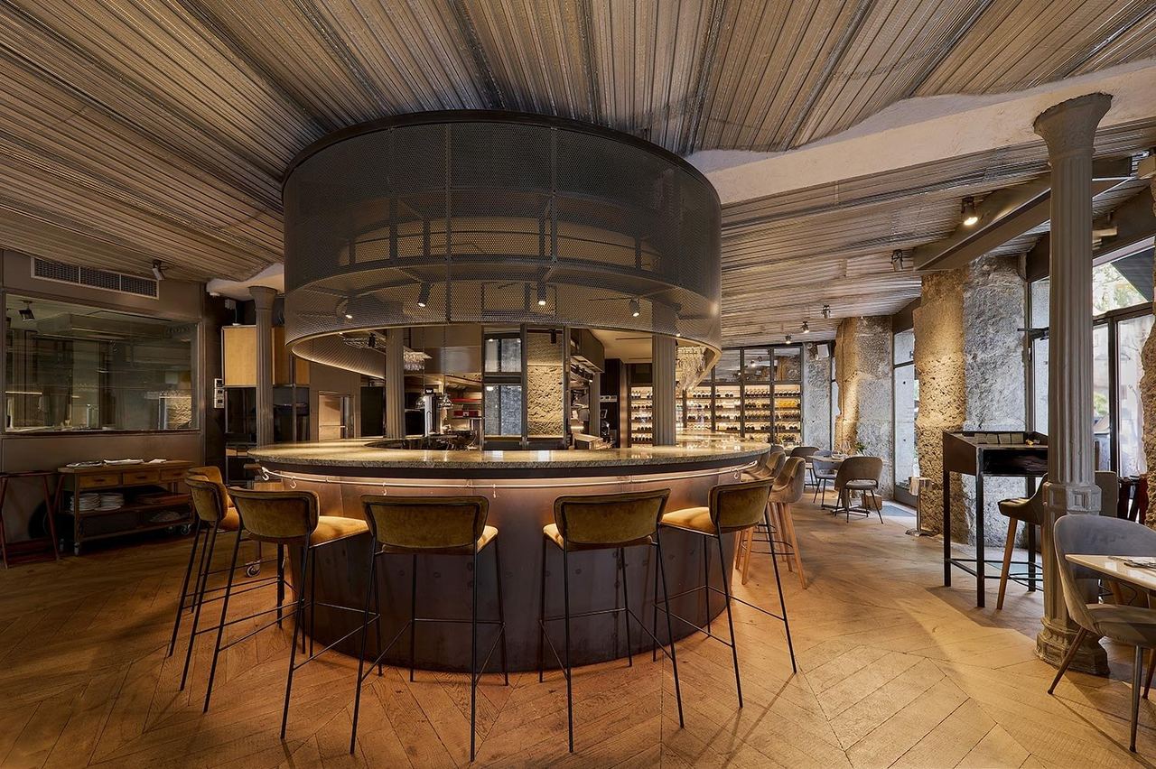 The round bar at El Señor Martín